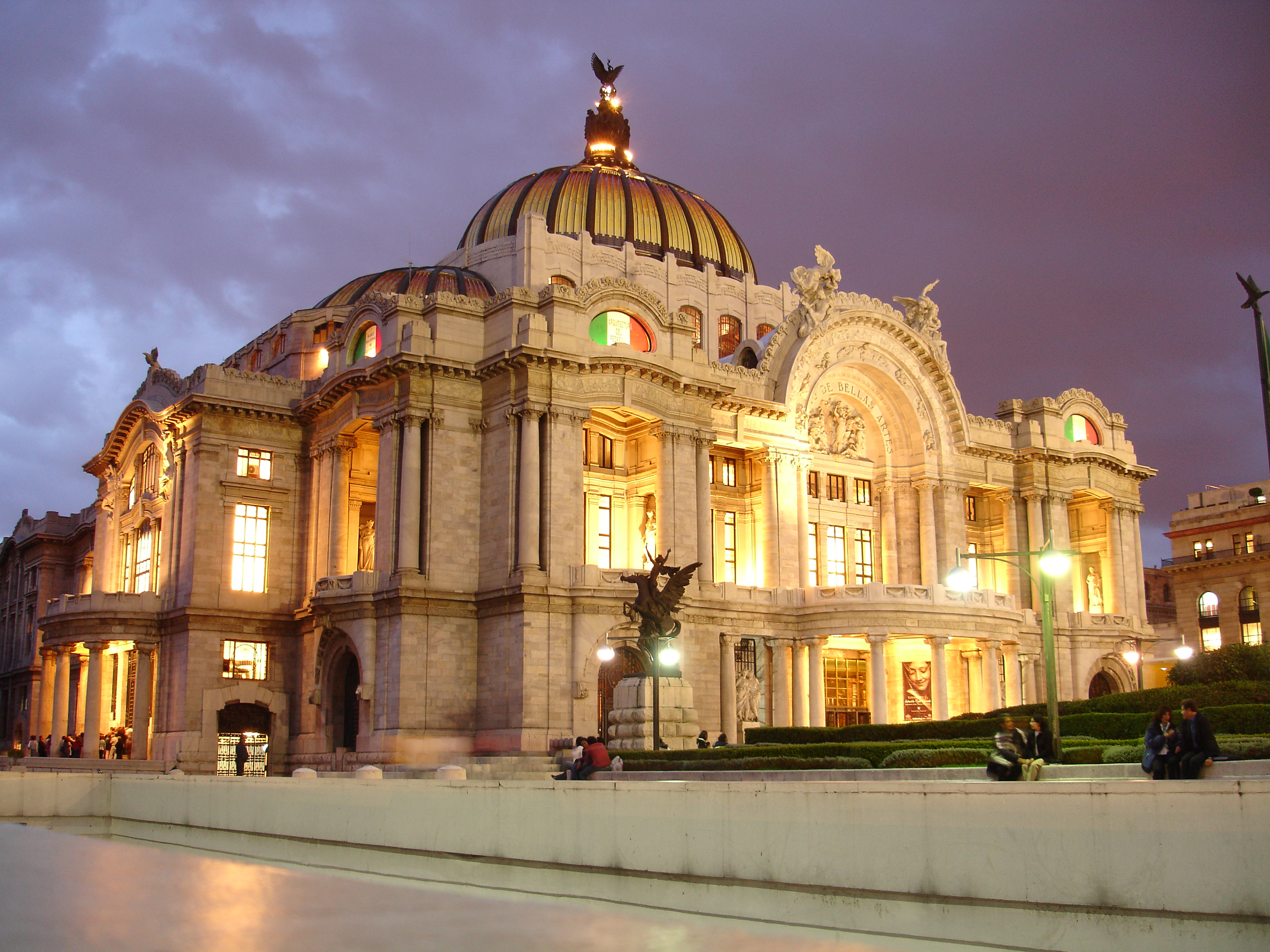 Клоун дворец. Дворец изящных искусств Мексика. Оперный театр Мехико. Музей изящных искусств Мехико. Дворец изящных искусств в Мехико Мексика.