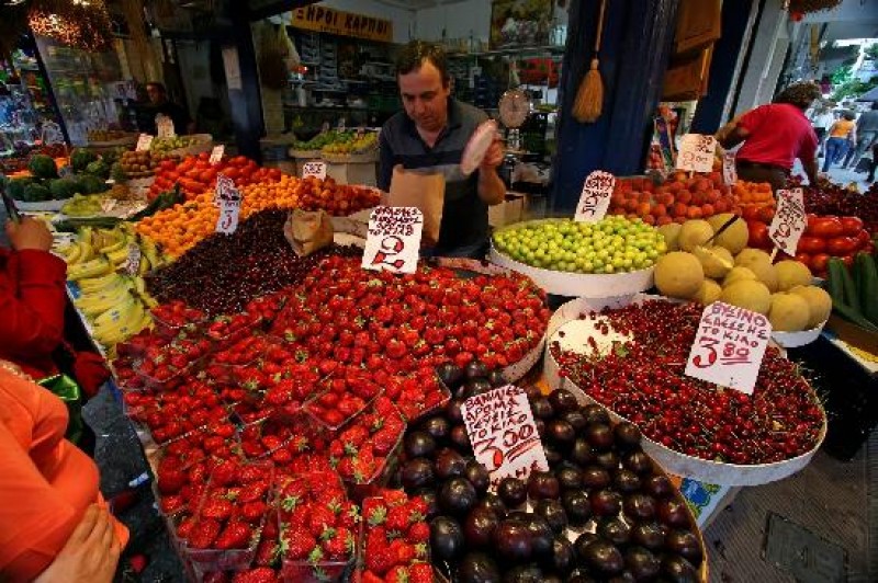 И фрукты там где. Греция рынок. Базары в Греции. Фрукты Греции. Греческий рынок.