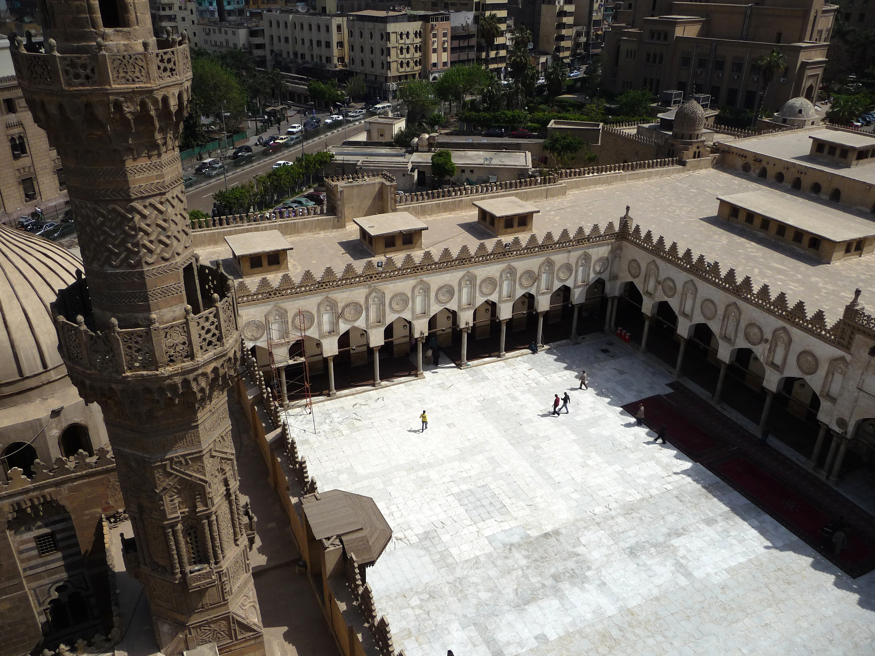 Часть большого каира 4 буквы. Университет Аль-Азхар в Египте. Мечеть Аль-Азхар. Главная Соборная мечеть Каира Аль-Азхар. Мечеть Аль-Азхар в Каире минареты.