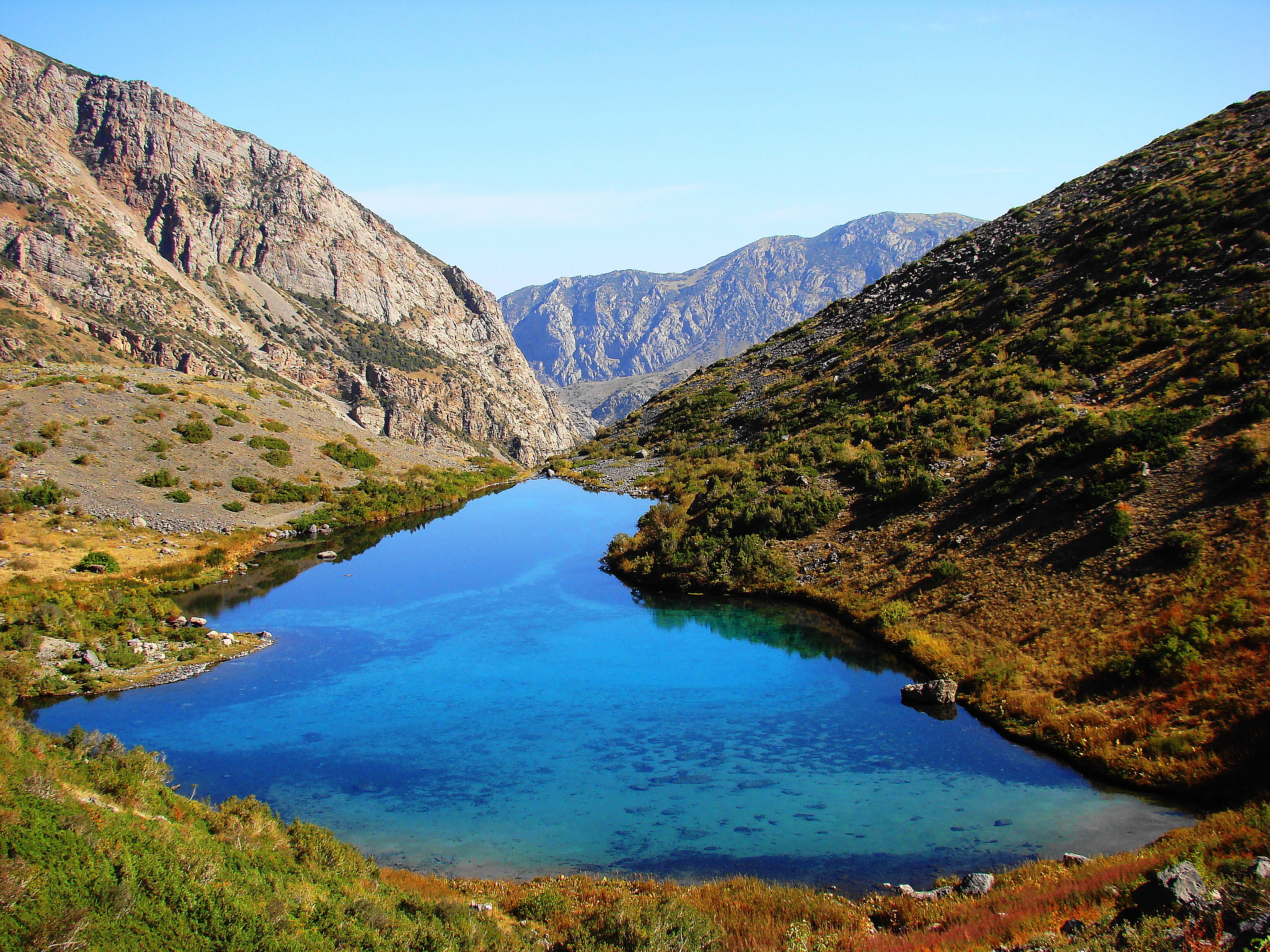 Природные особенности казахстана. Шымкент горы Сайрам Су. Аксу-Жабаглинский заповедник. Озеро Сайрам-Су (нижнее озеро). Аксу Джабаглы заповедник.